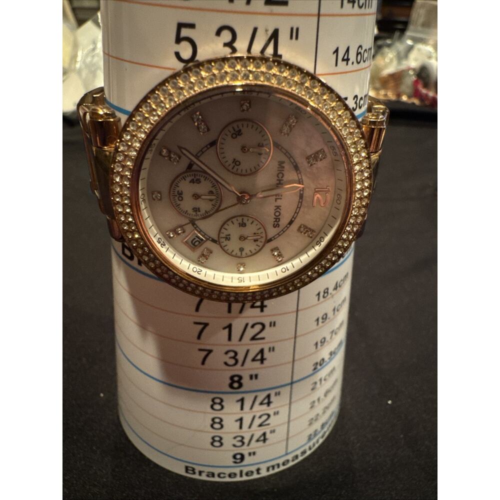 Michael Kors Parker Chronograph Gold with a mother-of-pearl dial - Picture 5 of 5